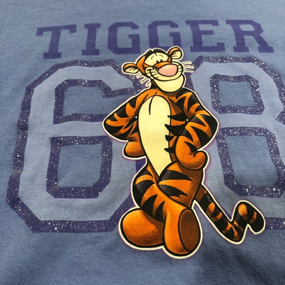 🌟 3/$15 Disney Tigger tee size S - Picture 2 of 4